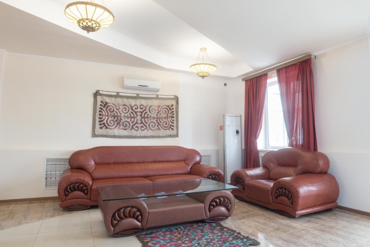 Hotel Alma Ata Zhosaly Bagian luar foto