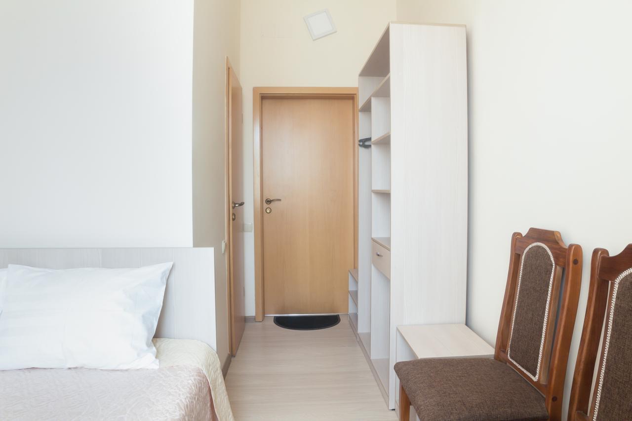Hotel Alma Ata Zhosaly Bagian luar foto